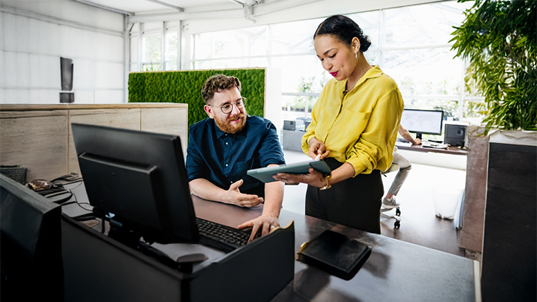 Optimize service management for HR